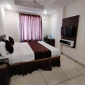 Golden Rays Hotel