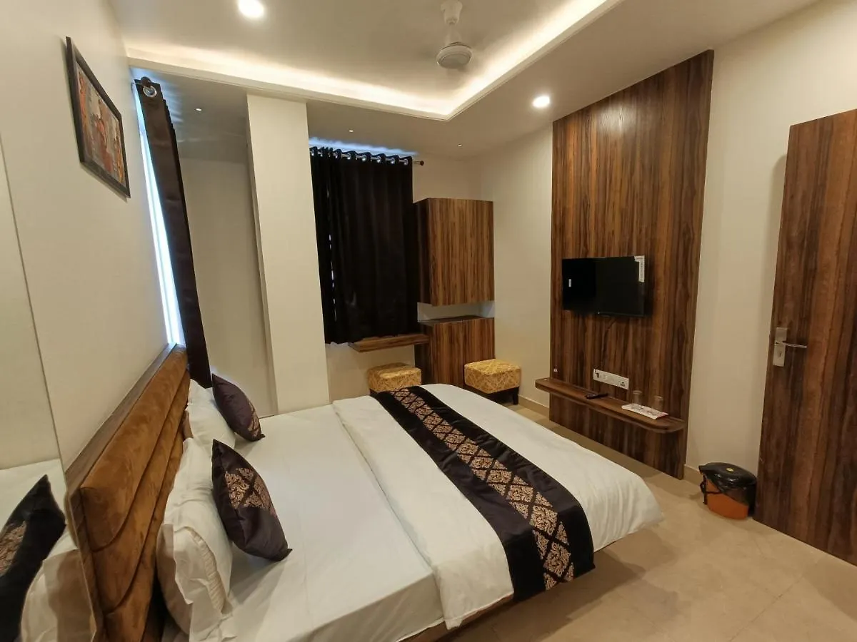 Hotel Vrinda Inn