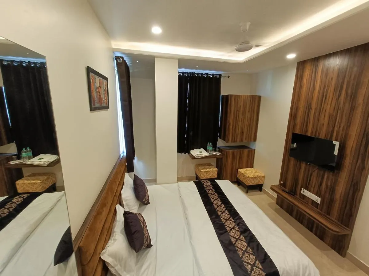 Hotel Vrinda Inn